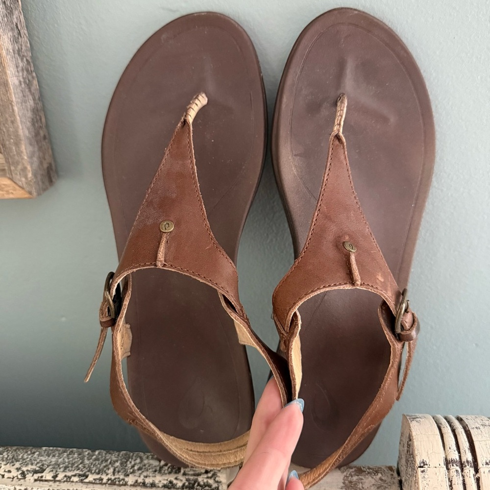 OluKai Brown Leather Sandals